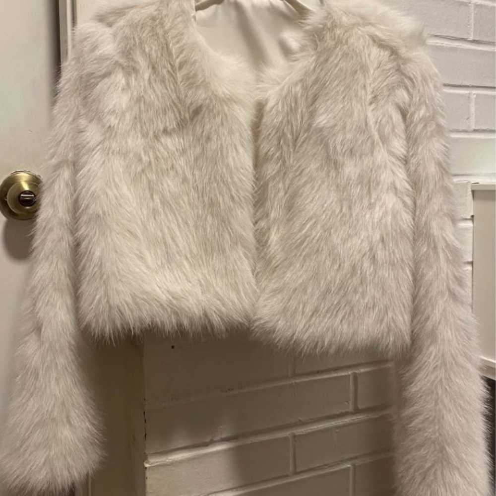 Women's Faux Fur Jacket - White